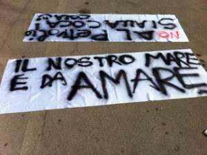 manifestazione-contro-le-trivellazioni-alle-tremiti-8