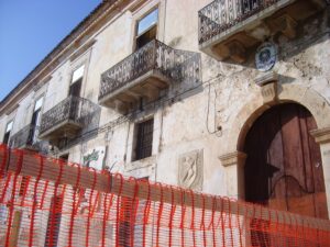 L'ex convento transennato